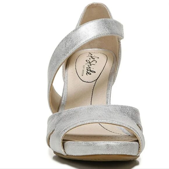 BRAND NEW LIFESTRIDE WOMEN'S MEGA STRAPPY SANDALS - Picture 14 of 14